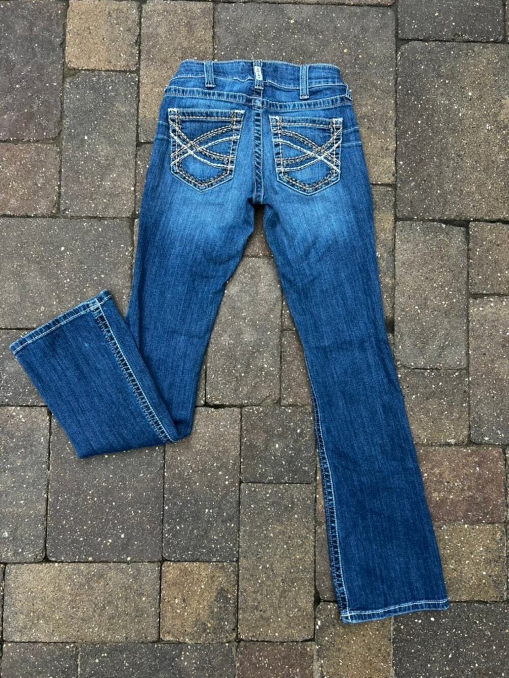 Ariat mid rise embroidered bootcut western jeans size 27x32